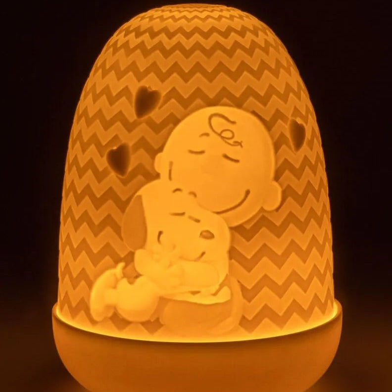 Lladró Snoopy Dome Wireless Lamp in handcrafted porcelain, from the Sulo collection, handcrafted in Valencia since 1953.