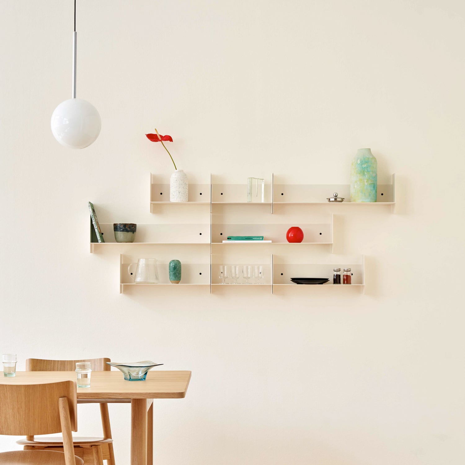 Tiptoe PLI Steel Wall Shelf lifestyle photograph