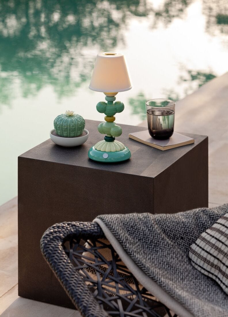 Sunflower Firefly Table Lamp