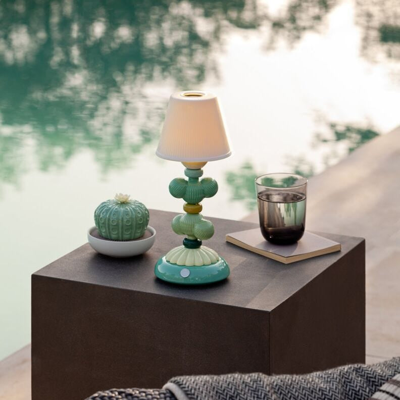 Lladró Sunflower Firefly Table Lamp in handcrafted porcelain, from the Firefly collection, handcrafted in Valencia since.