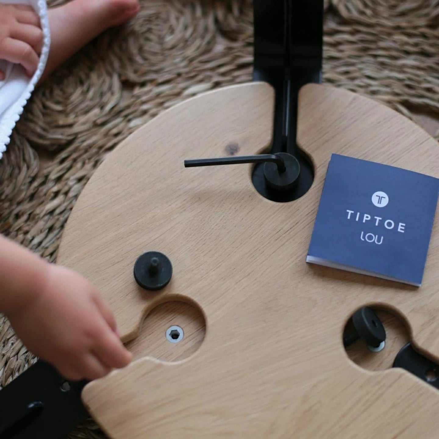 Tiptoe LOU Stool