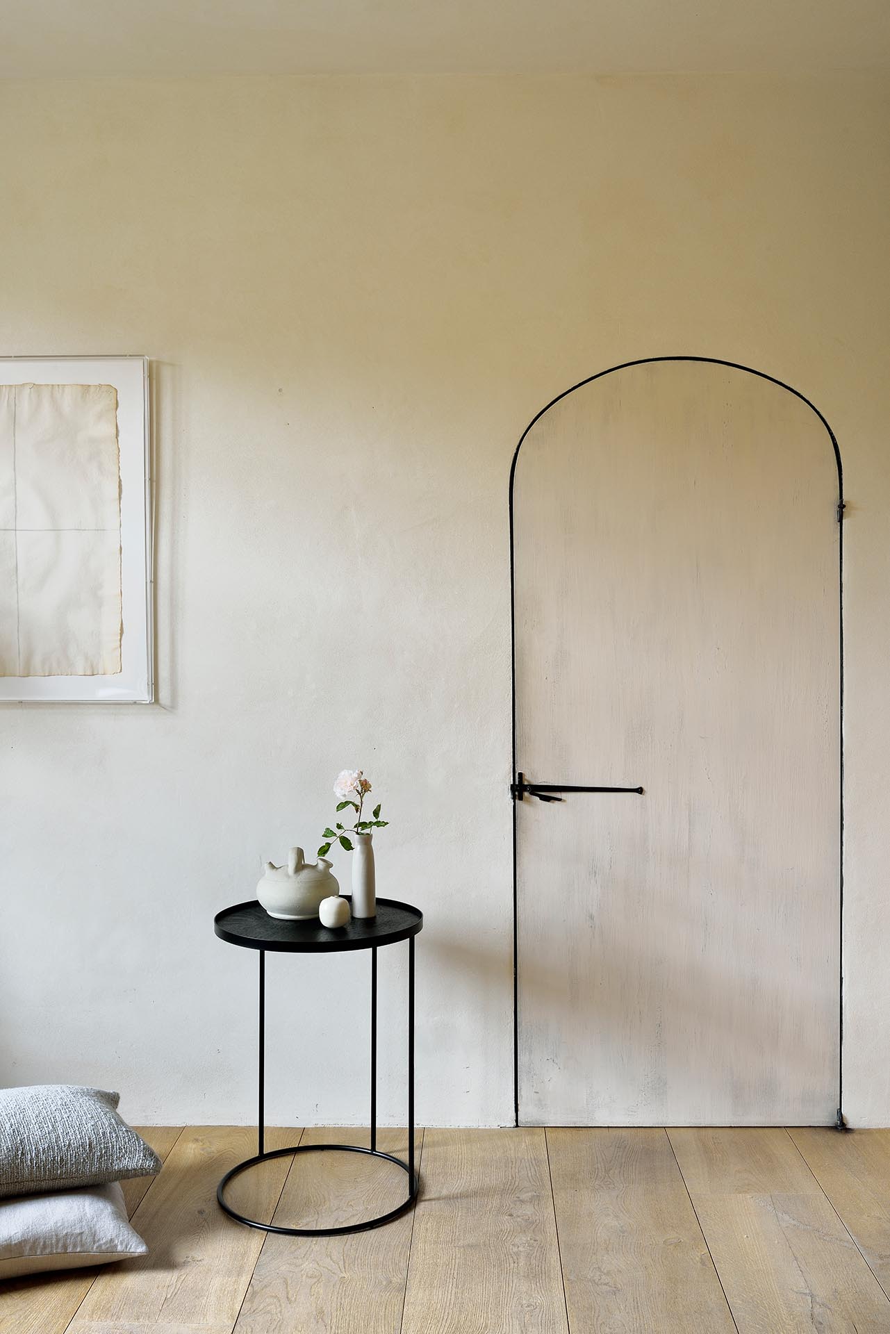 Round Tray Side Table