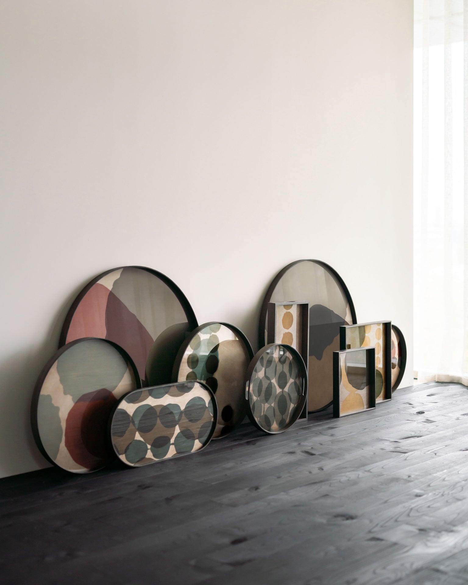 Ethnicraft Connected Dots Glass Tray with bronzed glass, Belgian-designed accessory