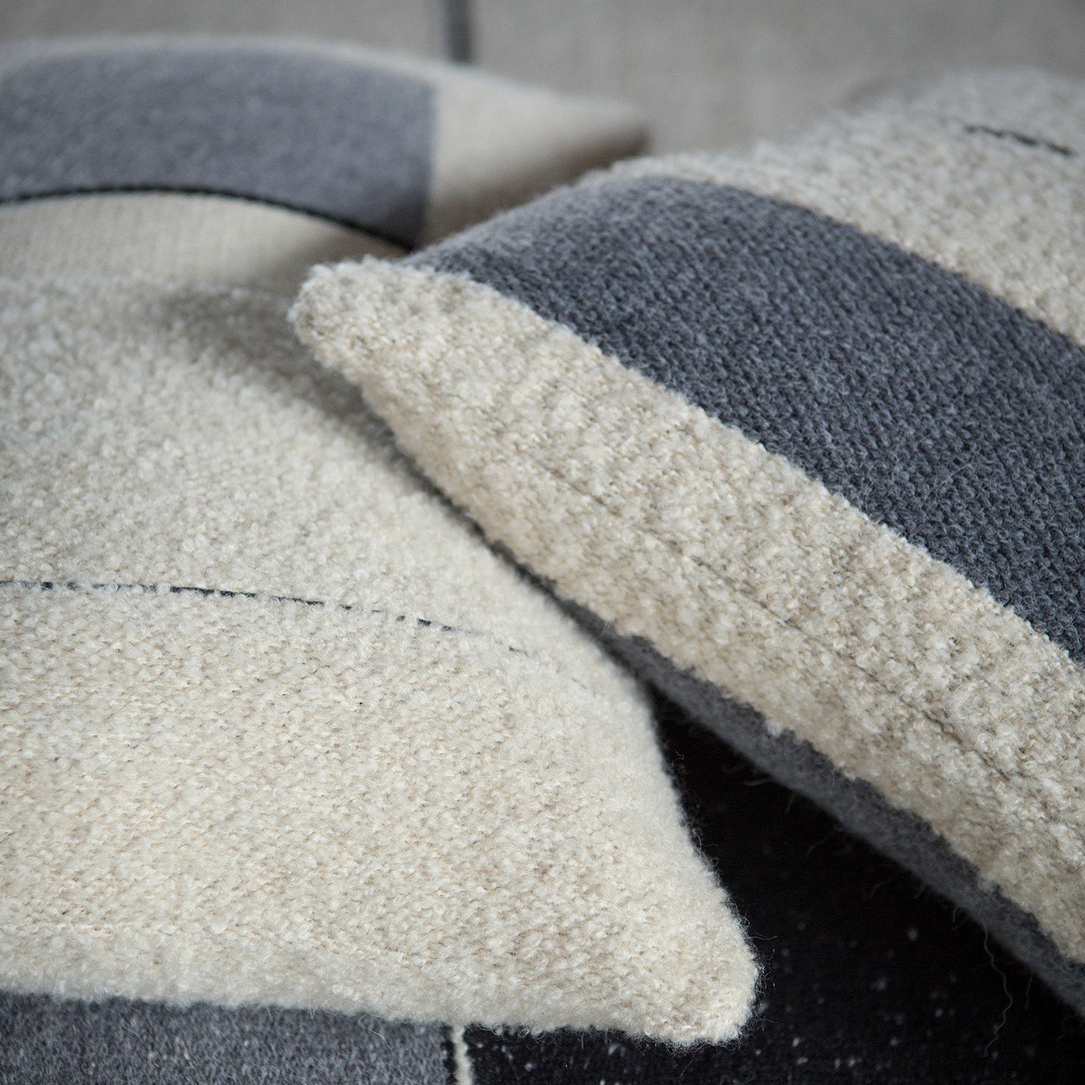 Ethnicraft Urban Cushion, woven outdoor textile by Belgian brand Ethnicraft