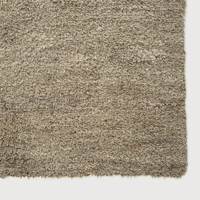 Ethnicraft Dunes Rug, woven textile from Belgian brand Ethnicraft