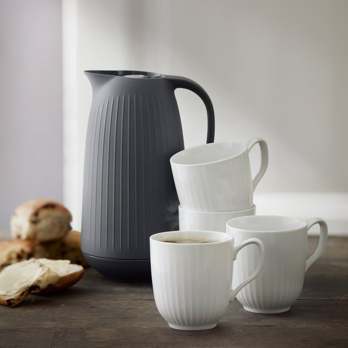 Kähler Hammershøi Cups and Mugs in glazed stoneware, by Hans-Christian Bauer, B Corp certified Danish ceramic since 1839.