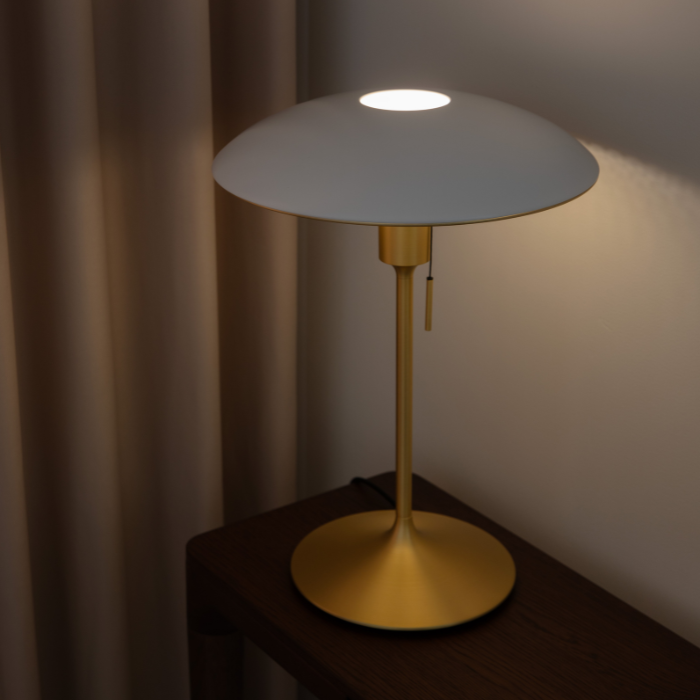 UMAGE Manta Ray Santé Table Lamp