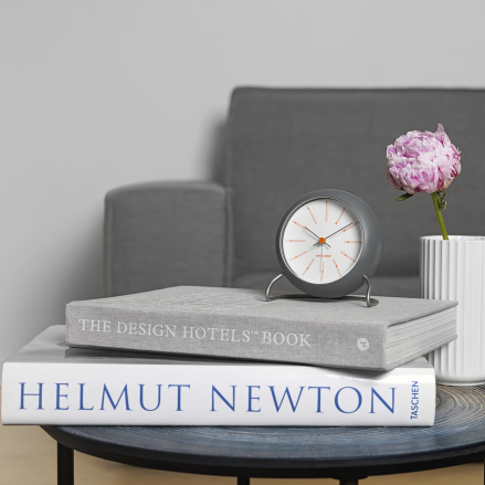 Arne Jacobsen Bankers Table Clock, Ø: 4.3"