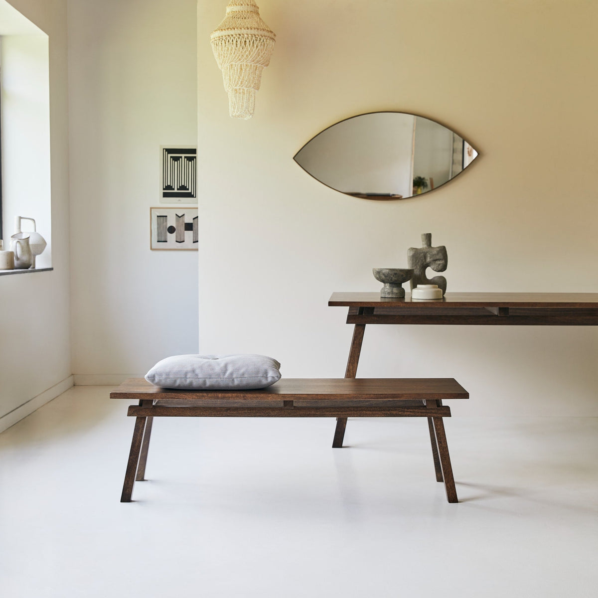 Tikamoon Arko solid mango bench, front view