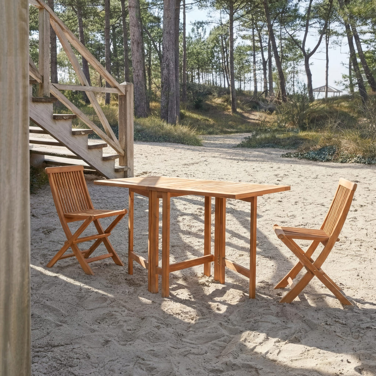 Tikamoon Capri folding garden table in solid acacia, close-up of the acacia slats