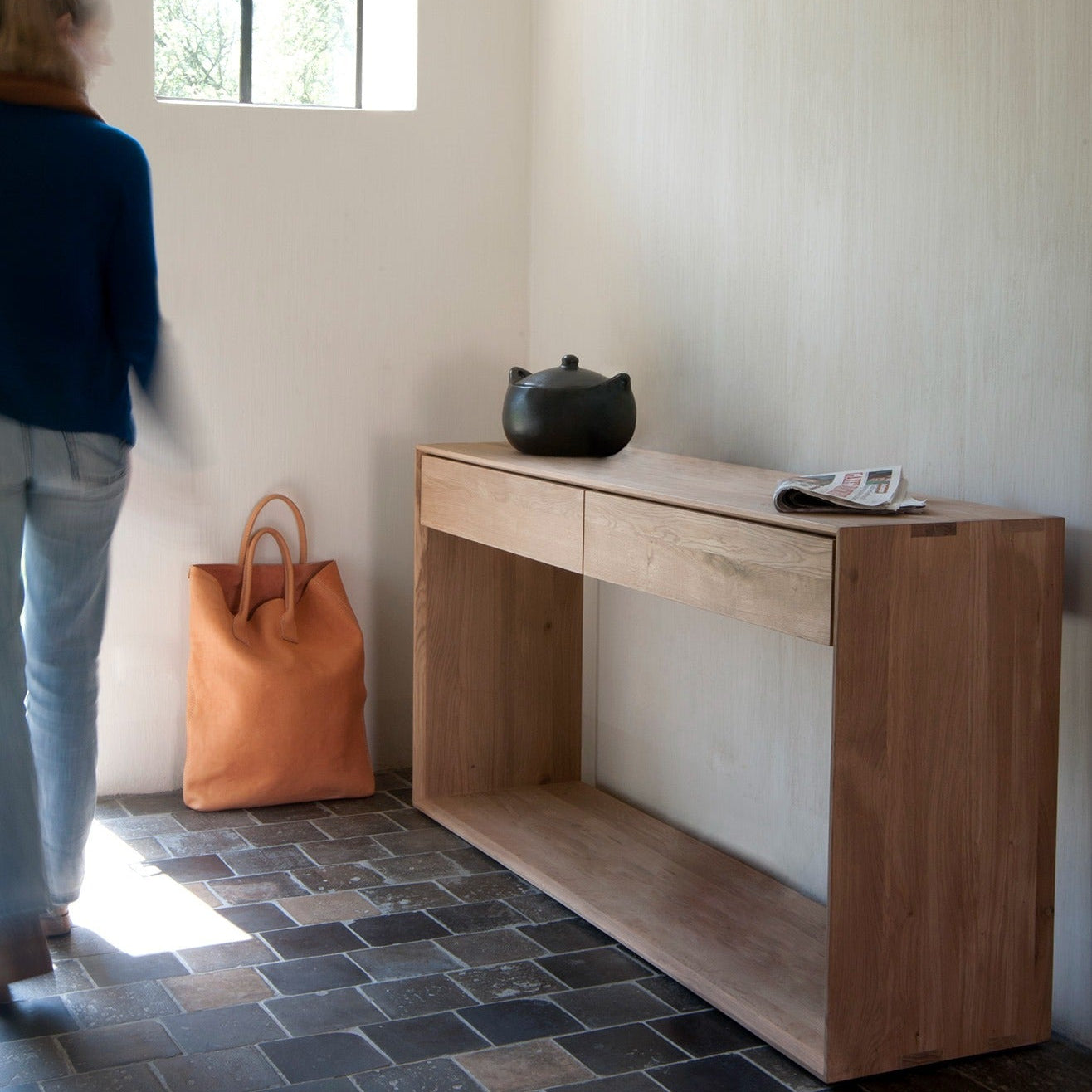 Ethnicraft Nordic Console in oak, FSC-certified solid oak