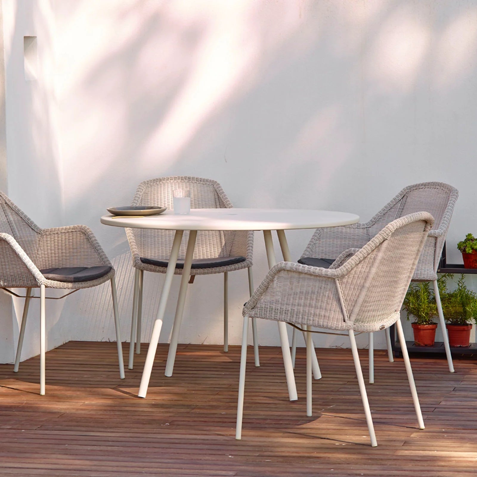 Breeze Chair, Stackable