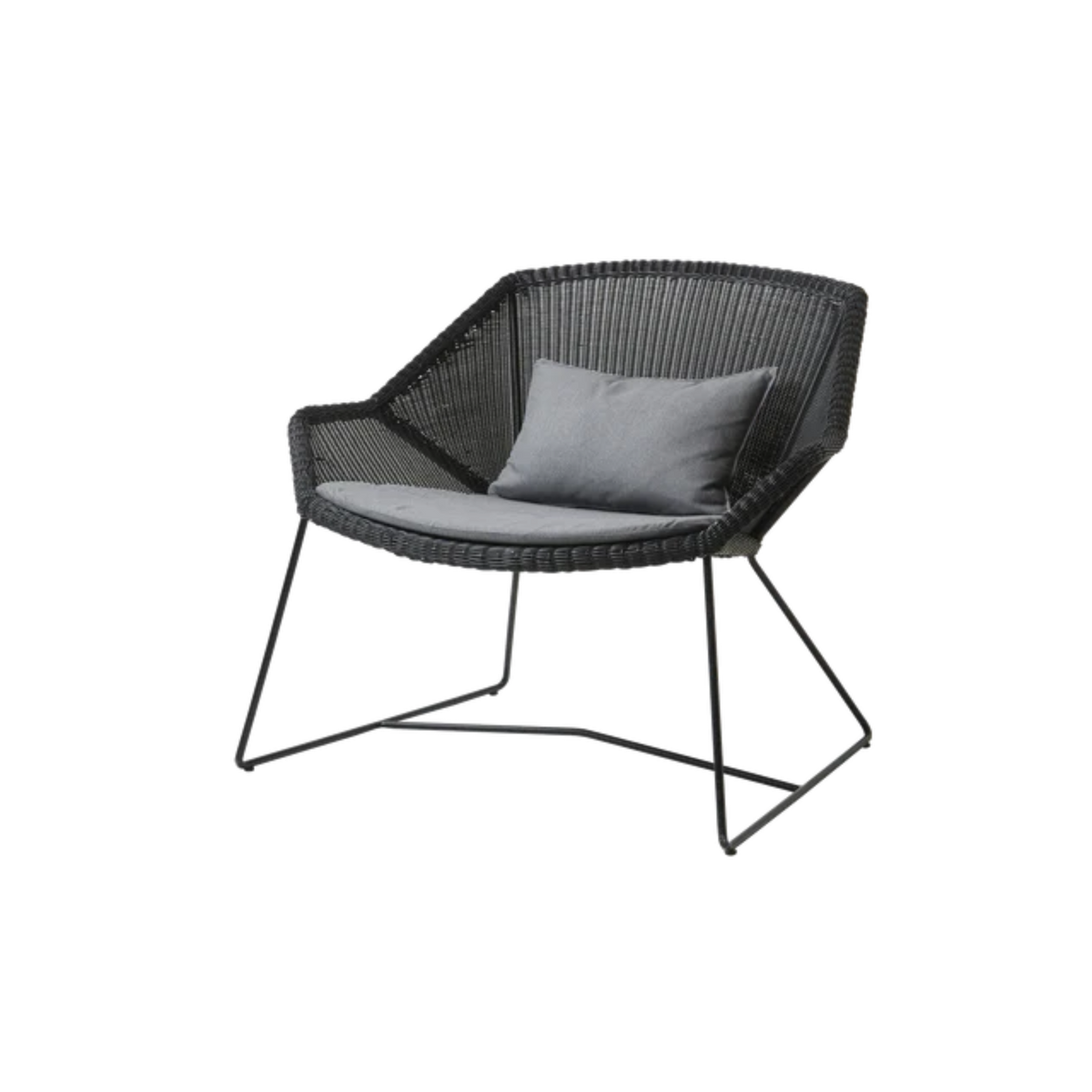 Cane-line Breeze Lounge Chair in Black with Gray cushion