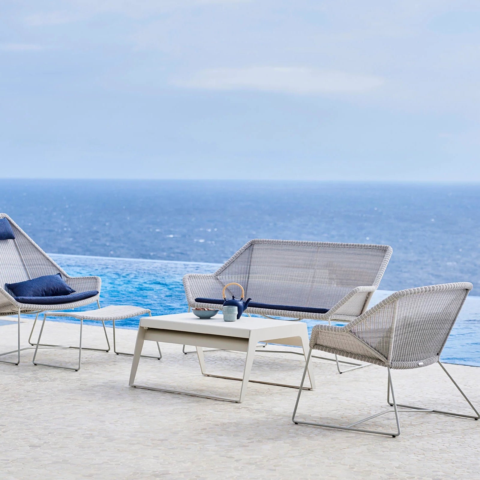 Breeze Lounge Chair
