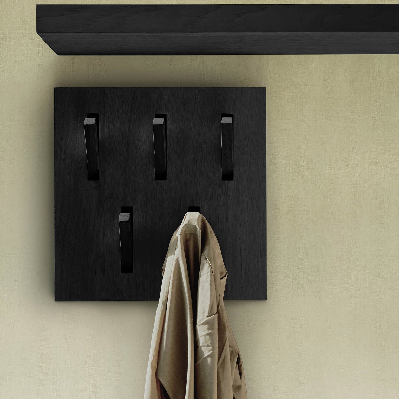 Ethnicraft Utilitile Square Wall Hanger in oak, FSC-certified solid oak