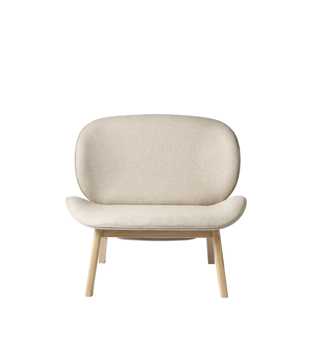 FDB Møbler Suru Lounge chair in solid oak (beige)