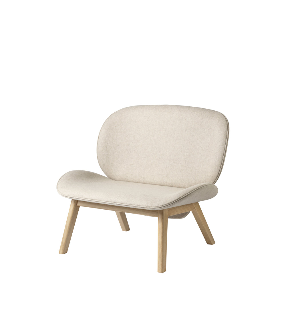 FDB Møbler Suru Lounge chair in solid oak (beige)