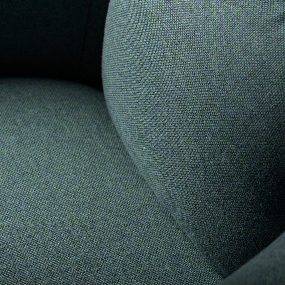FDB Møbler Gesja Wing chair in solid oak (green)