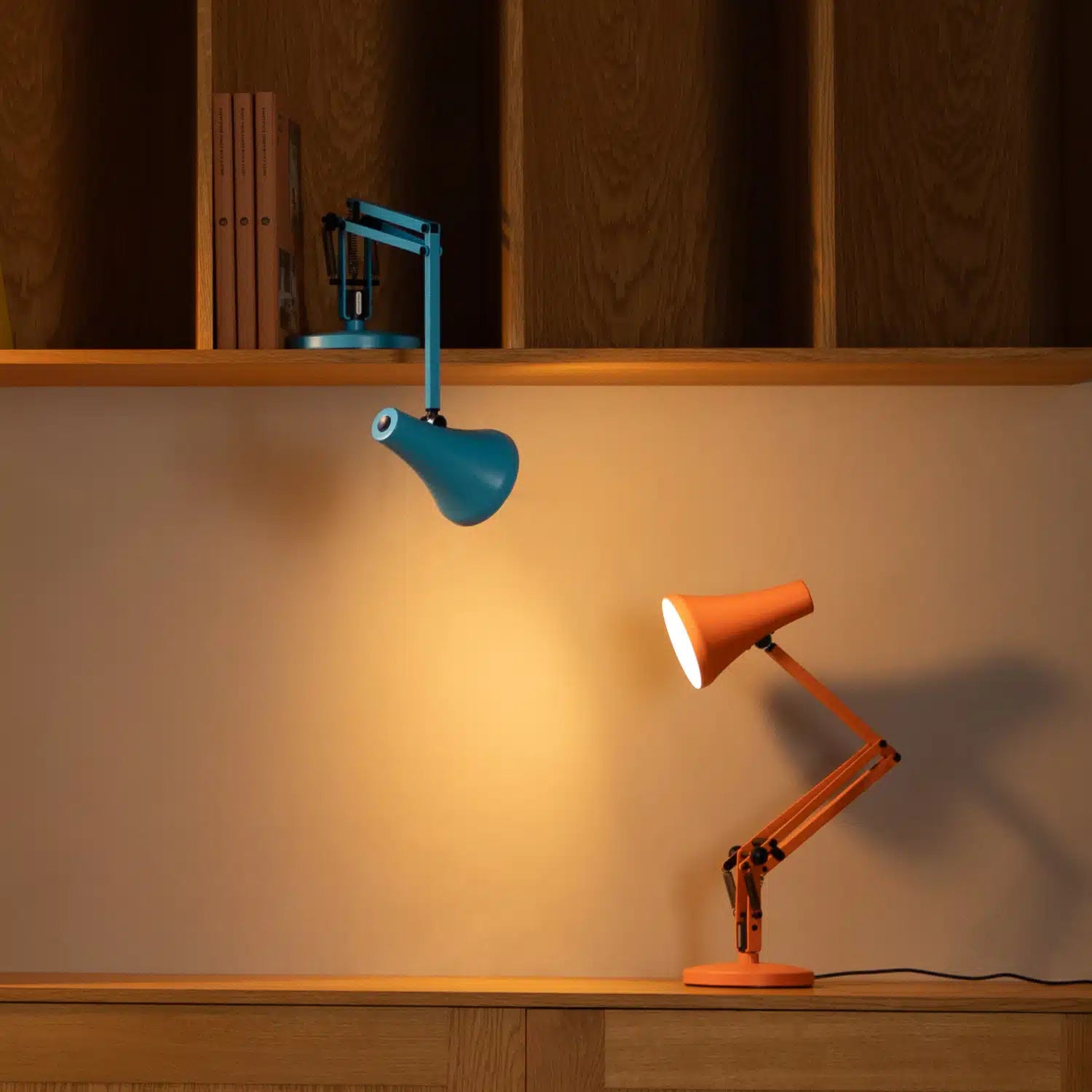 90 Mini Desk Lamp