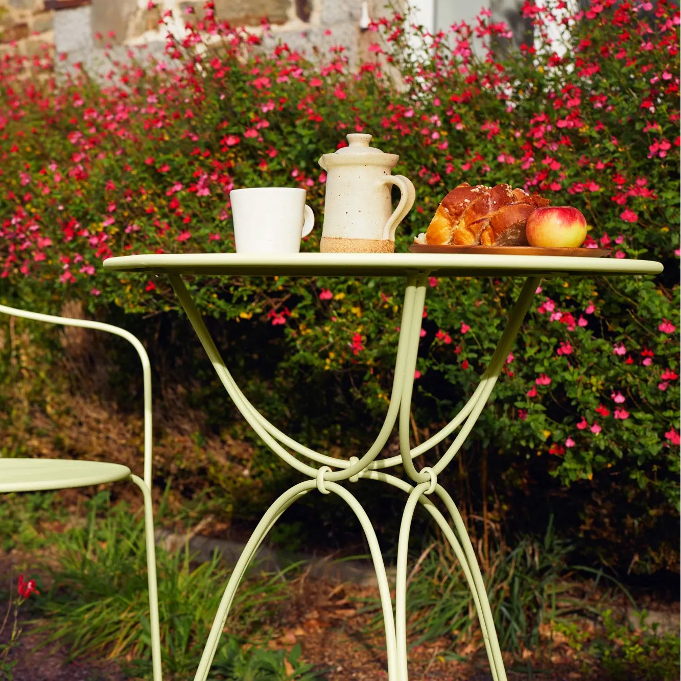 Fermob Airloop Table 24"
