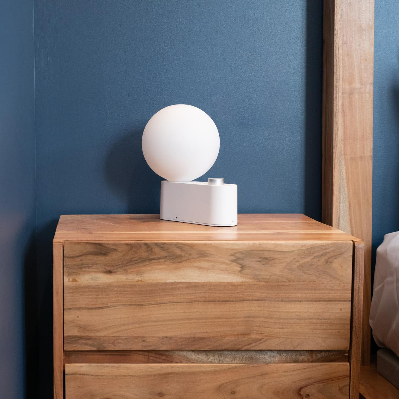 Alumina Table Lamp