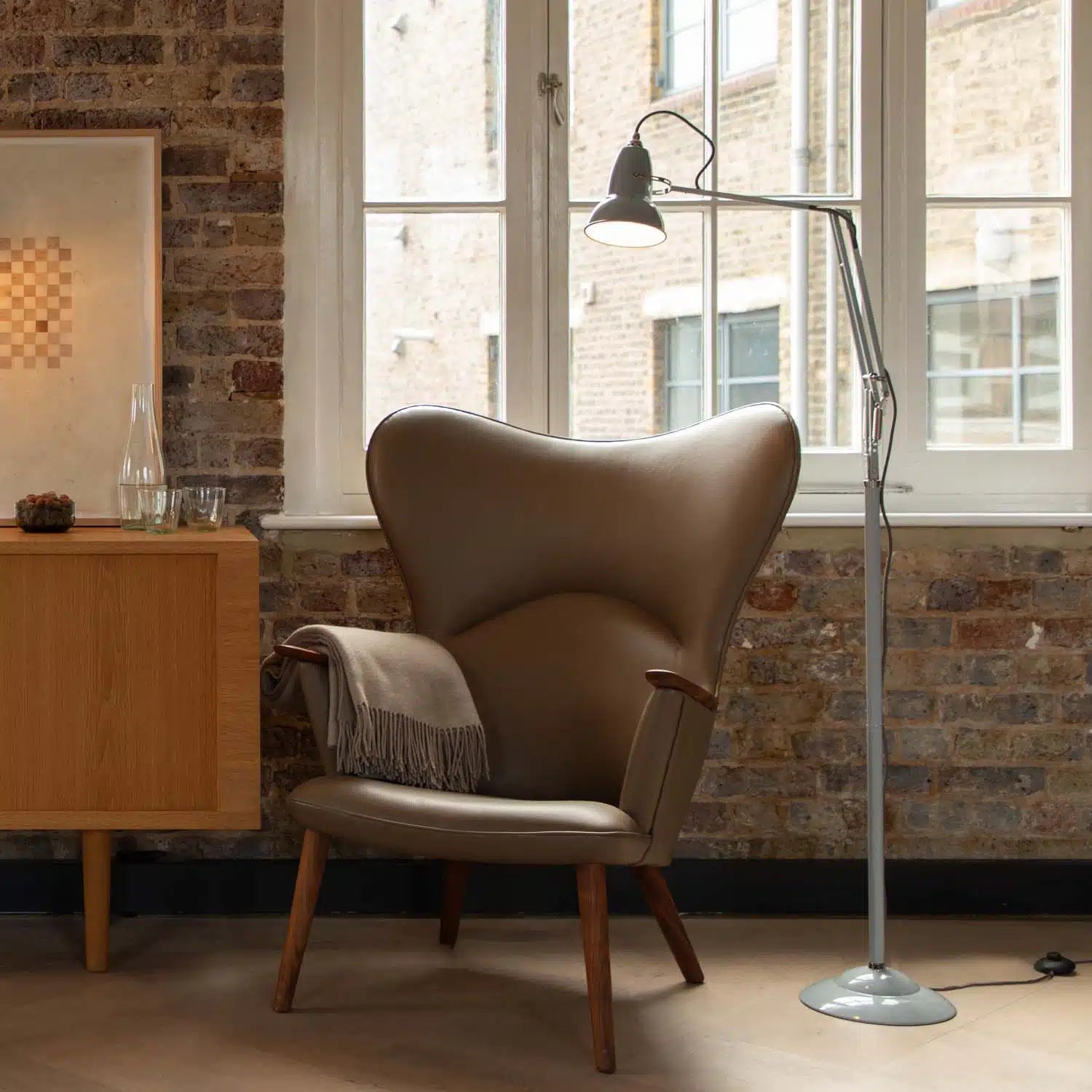 1227 Floor Lamp