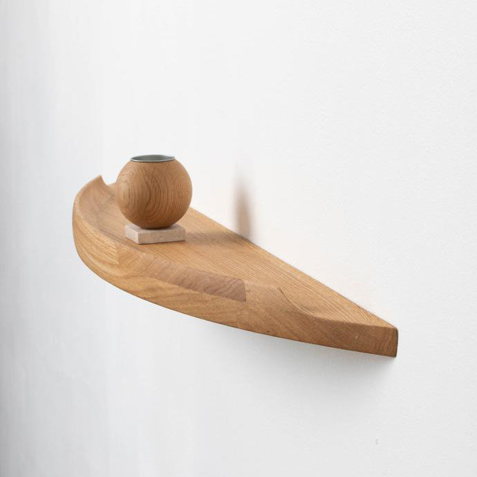 Aakjaer Arcus Shelf Medium in natural oiled oak with a round oak vase on top