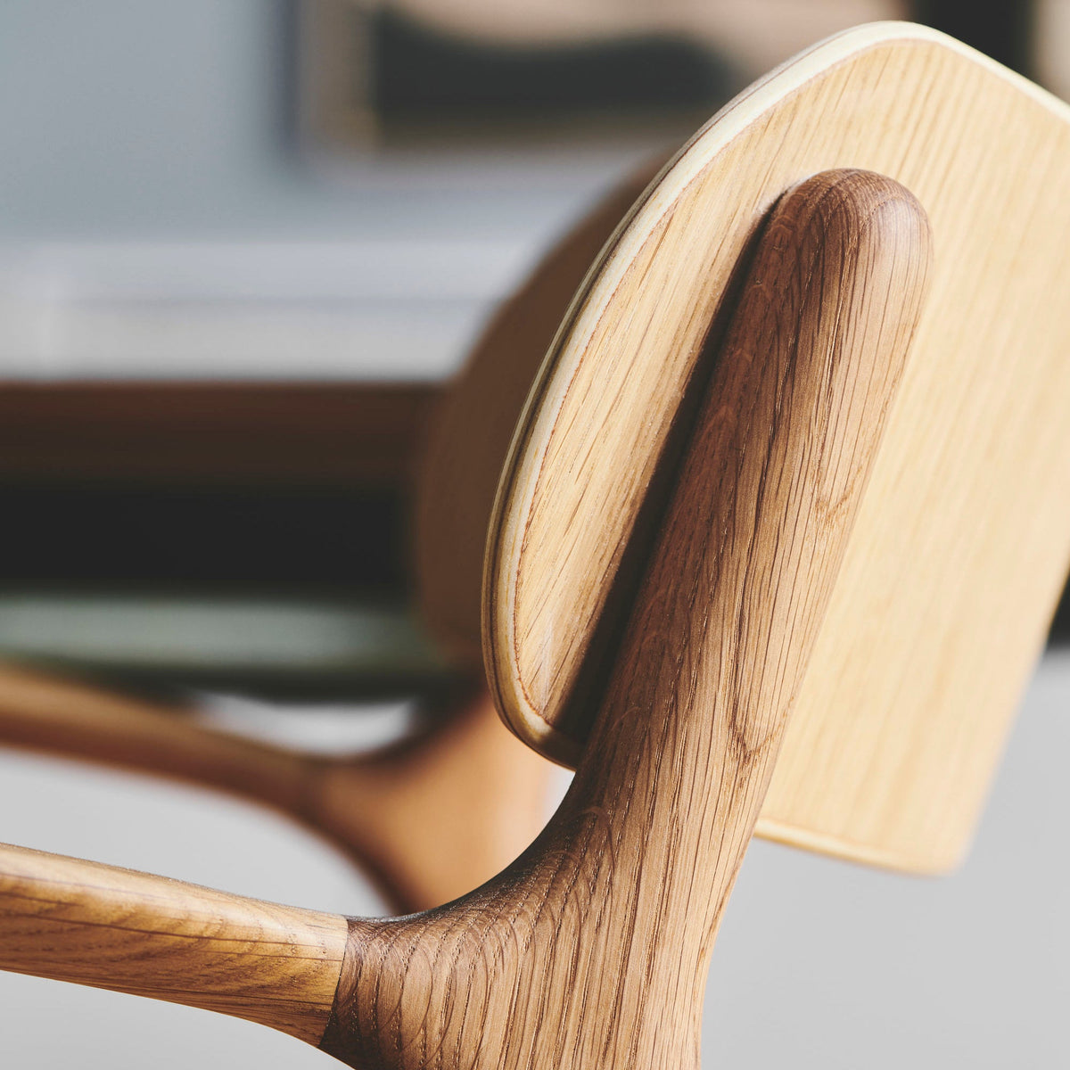 Detail of Bent Hansen Asger Dining Chair showing where the back meets the armrest