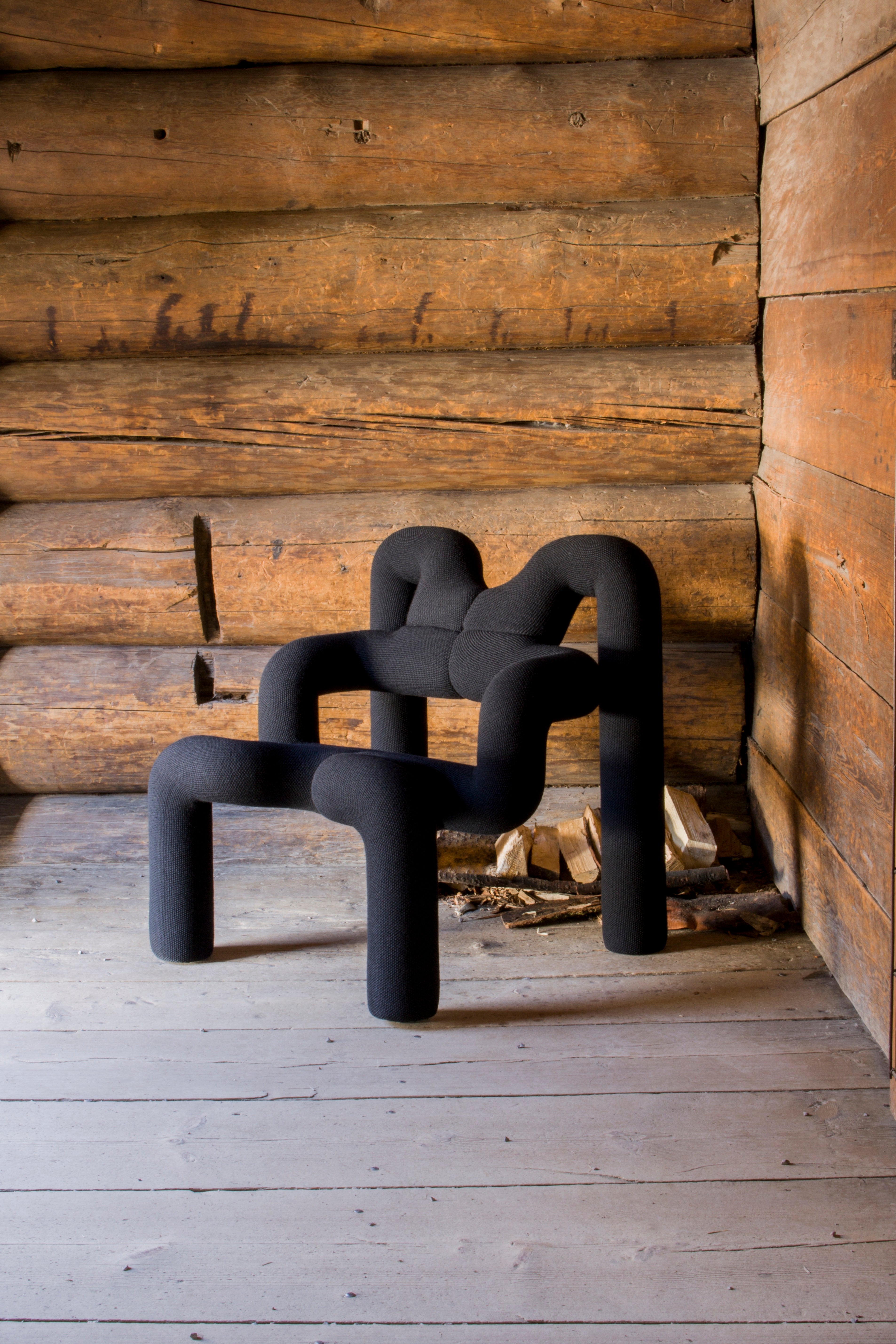 Ekstrem Lounge Chair