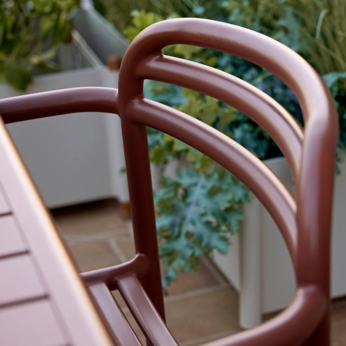 Cane-line Bliss Armchair in Desert red, aluminum