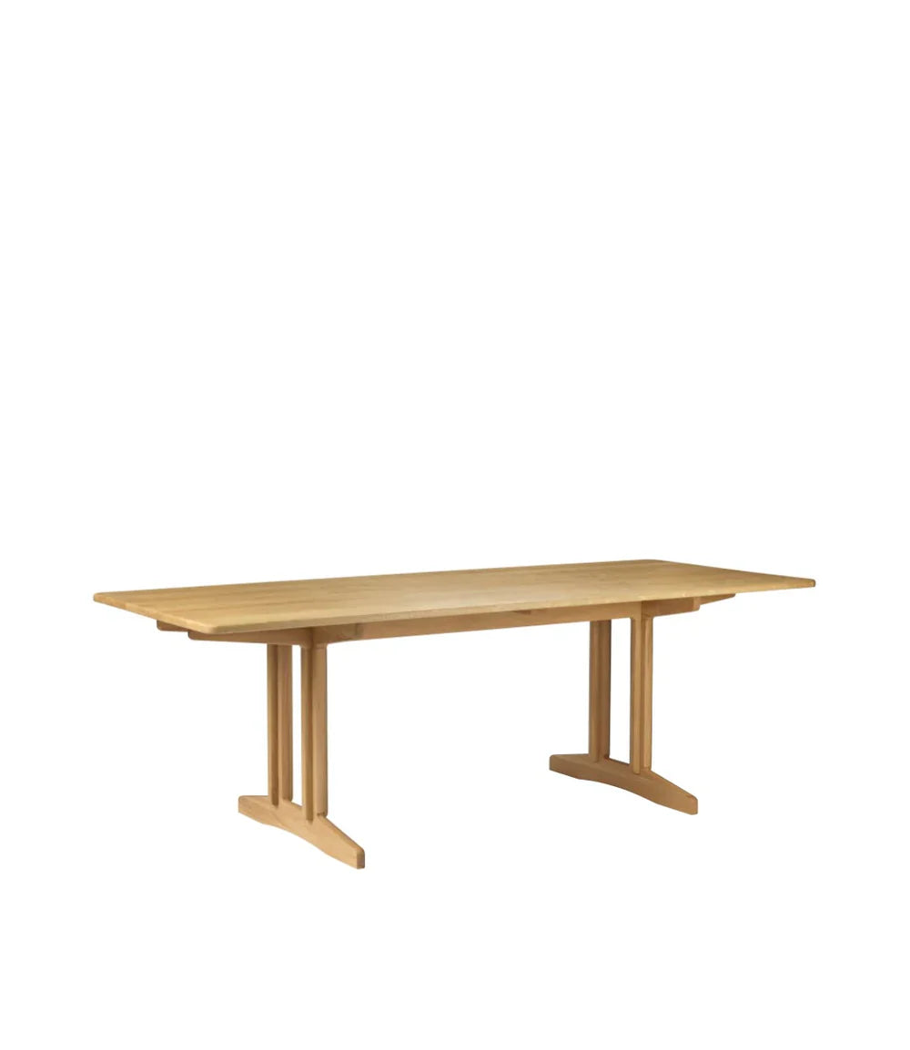 FDB Møbler Shaker Dining Table Solid in solid oak, designed by Børge Mogensen