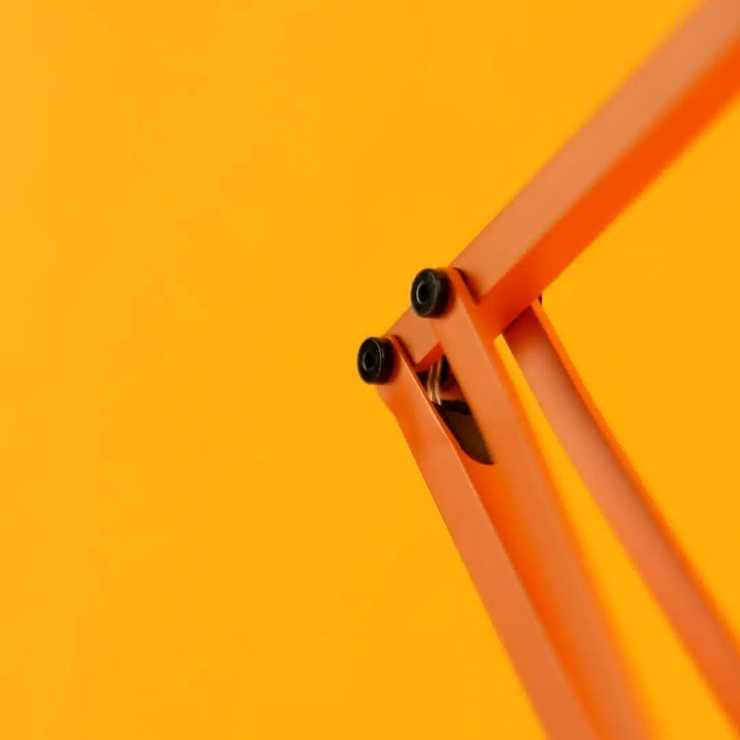 90 Mini Desk Lamp