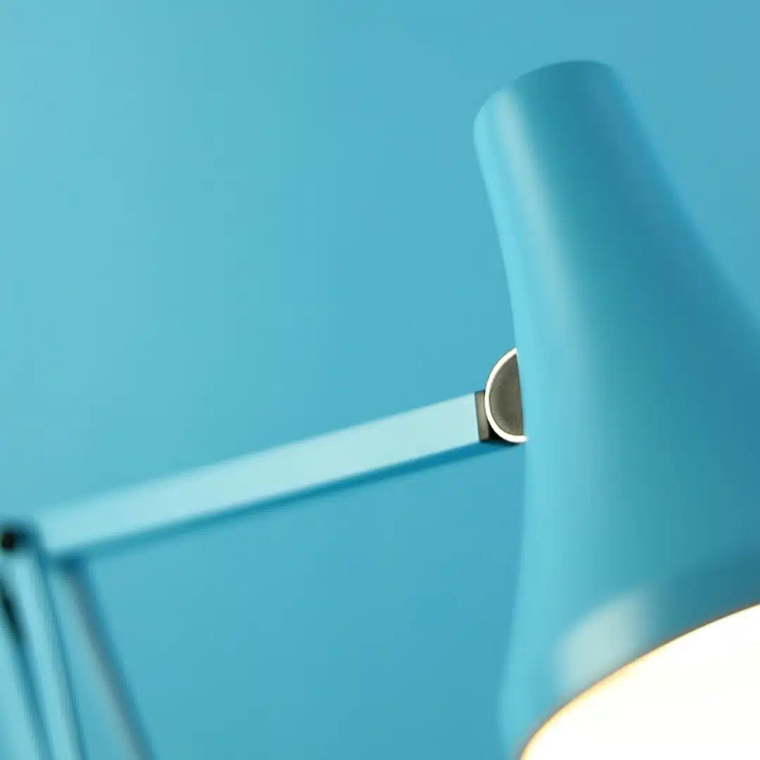 90 Mini Desk Lamp