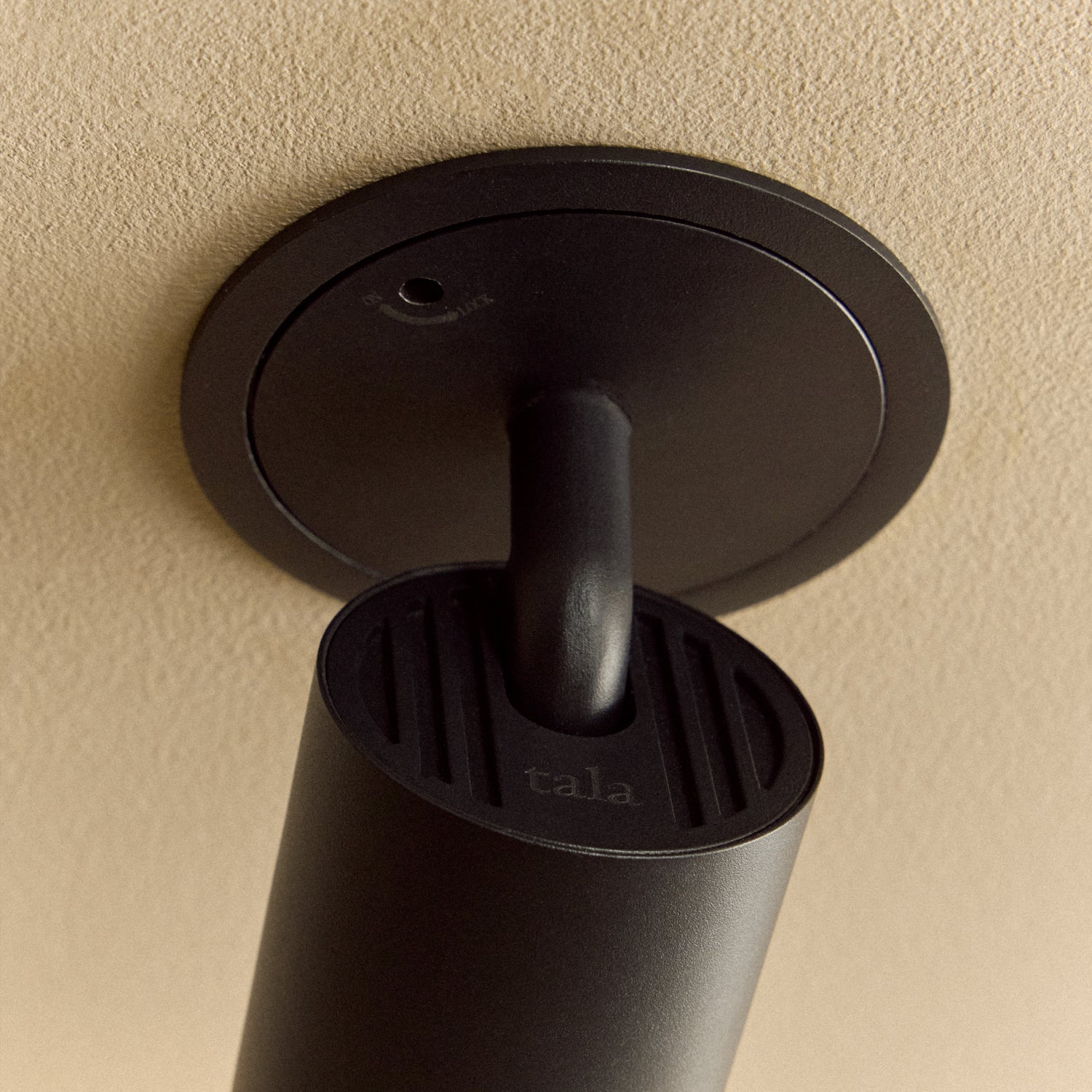 Core Recessed Spotlight in Black, close-up detail 2