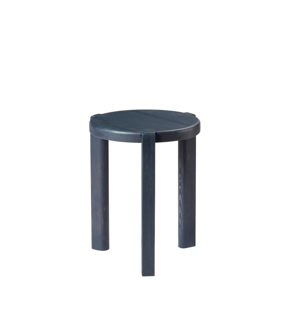 FDB Møbler Ragnesminde Sidetable in solid pine (midnight blue), designed by Katrine Sander
