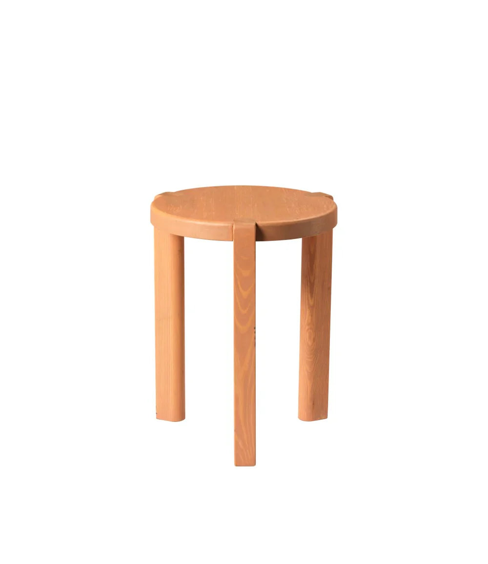 FDB Møbler Ragnesminde Sidetable in solid pine (peach), designed by Katrine Sander