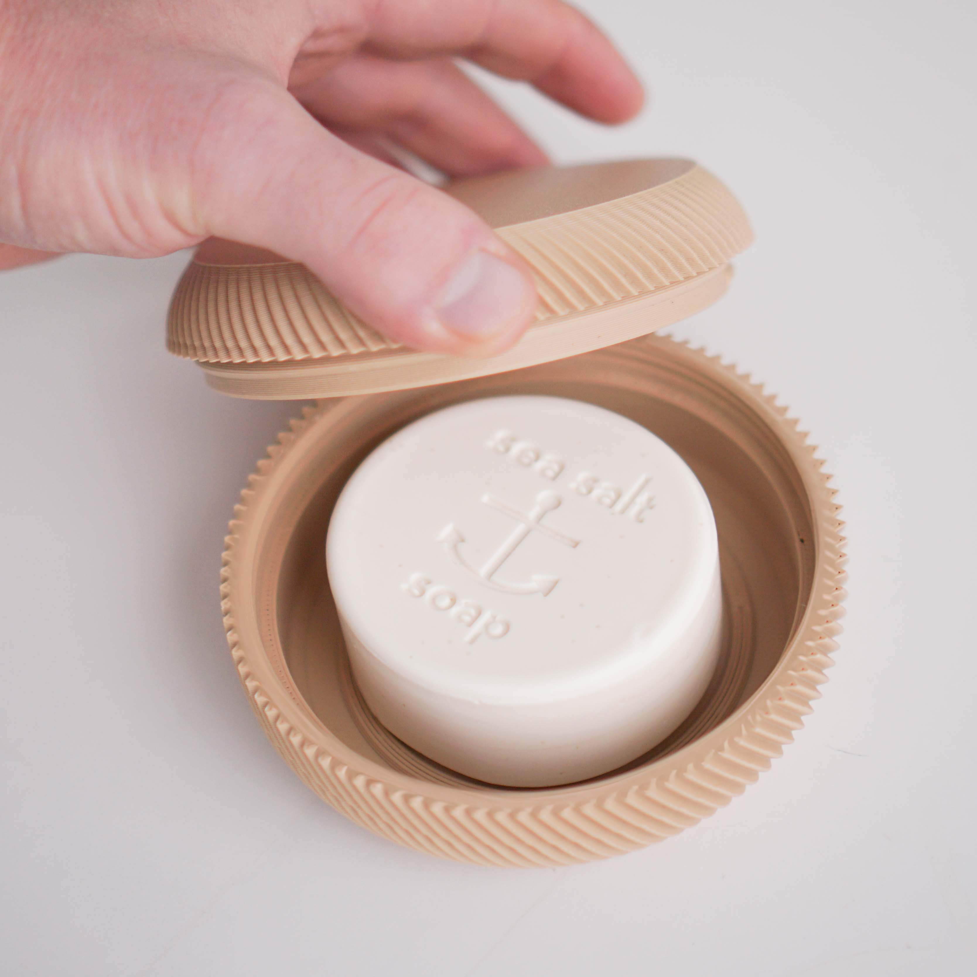 Conifer Homewares soap container with lid, eco friendly sustainable bathroom accessory by Comosum