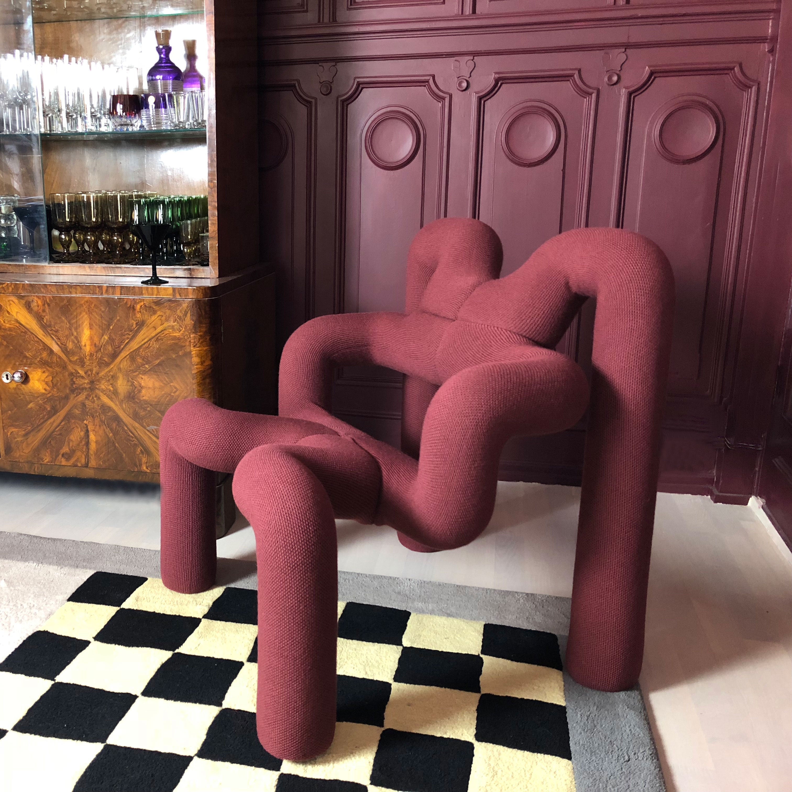 Ekstrem Lounge Chair