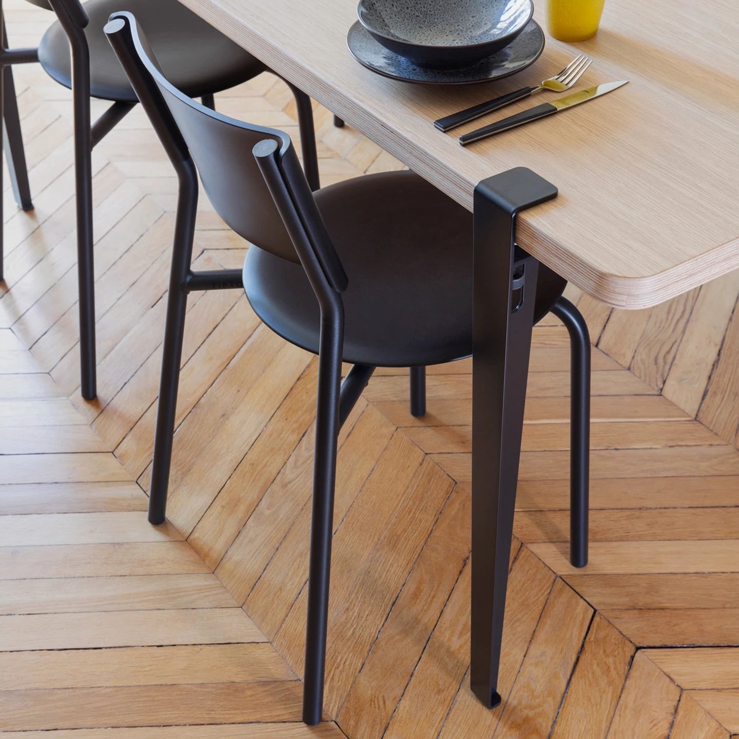 Tiptoe SSDr Recycled Plastic Dining Chair