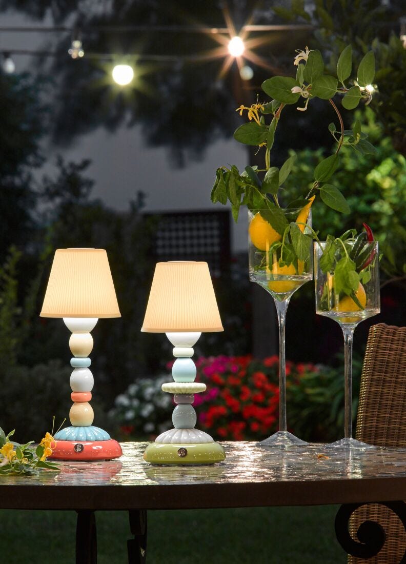Sunflower Firefly Table Lamp