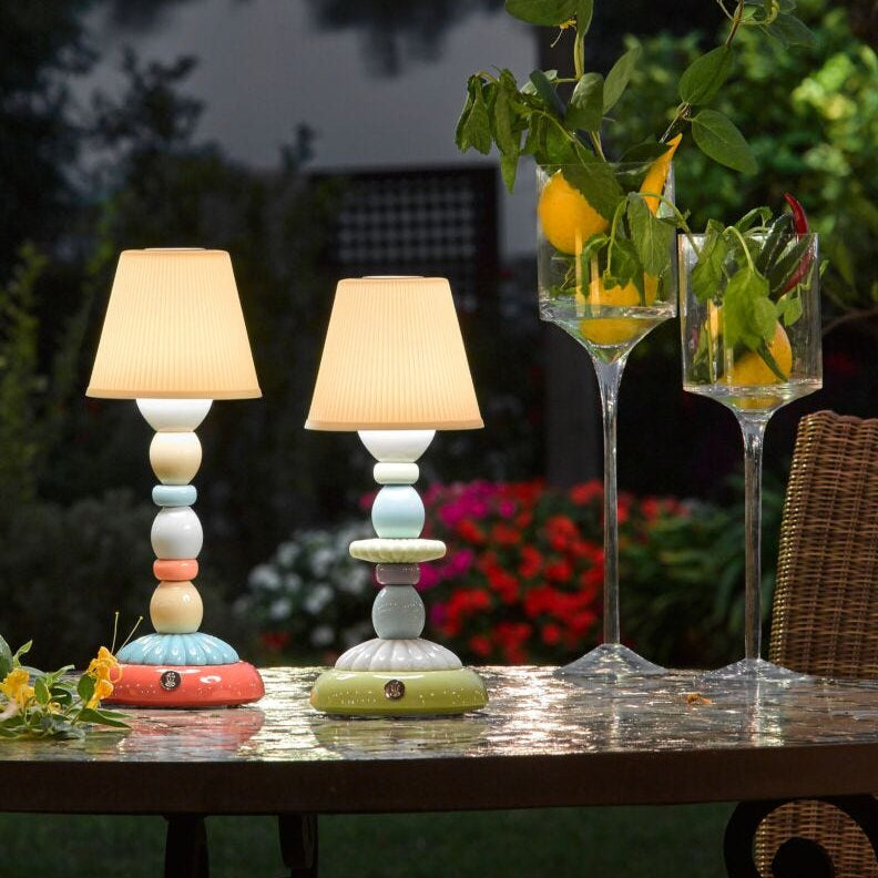 Lladró Sunflower Firefly Table Lamp in handcrafted porcelain, from the Firefly collection, handcrafted in Valencia since.