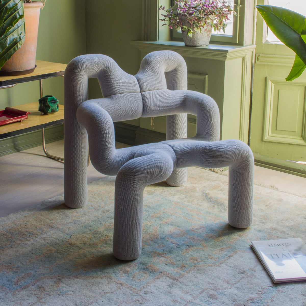 Ekstrem Lounge Chair