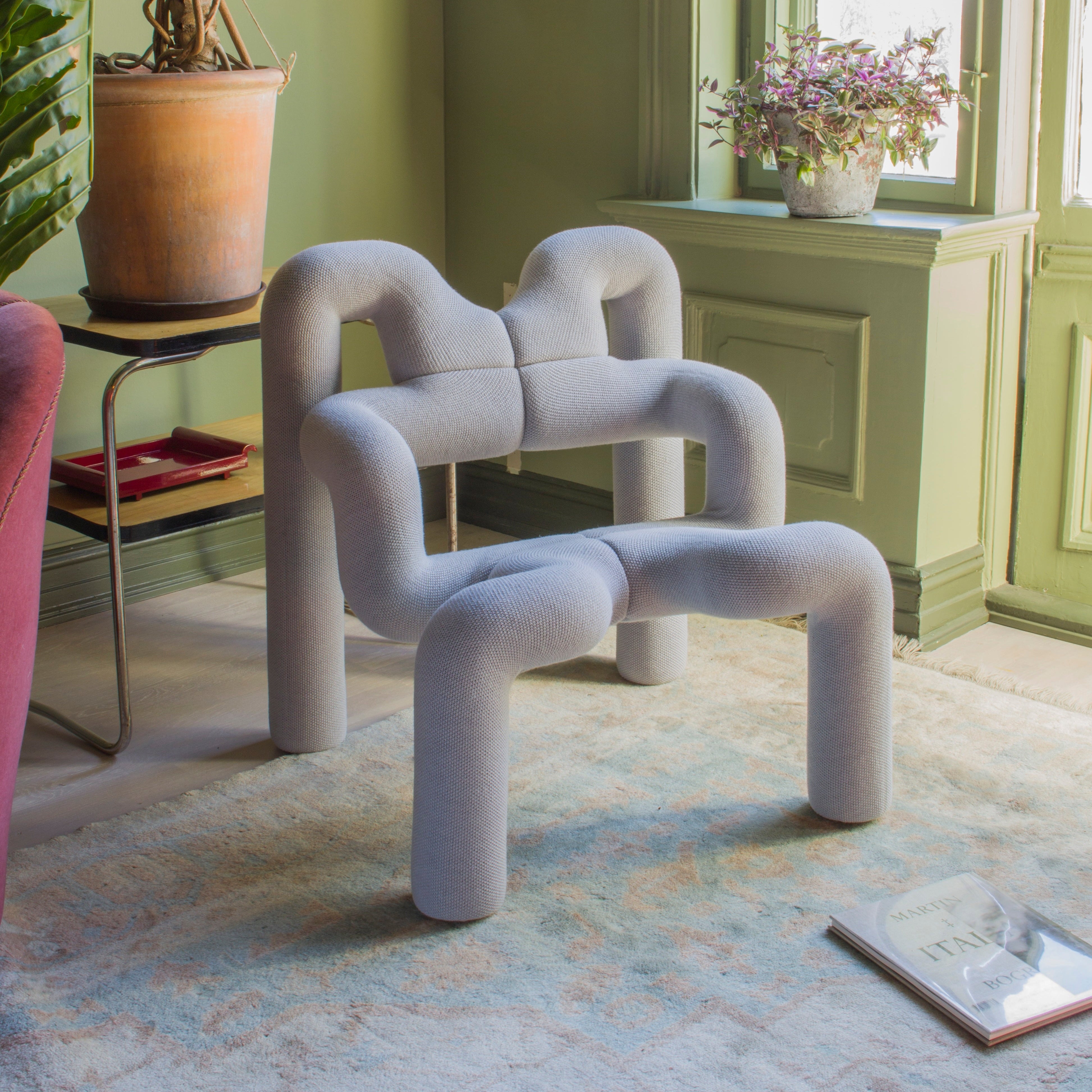 Ekstrem Lounge Chair