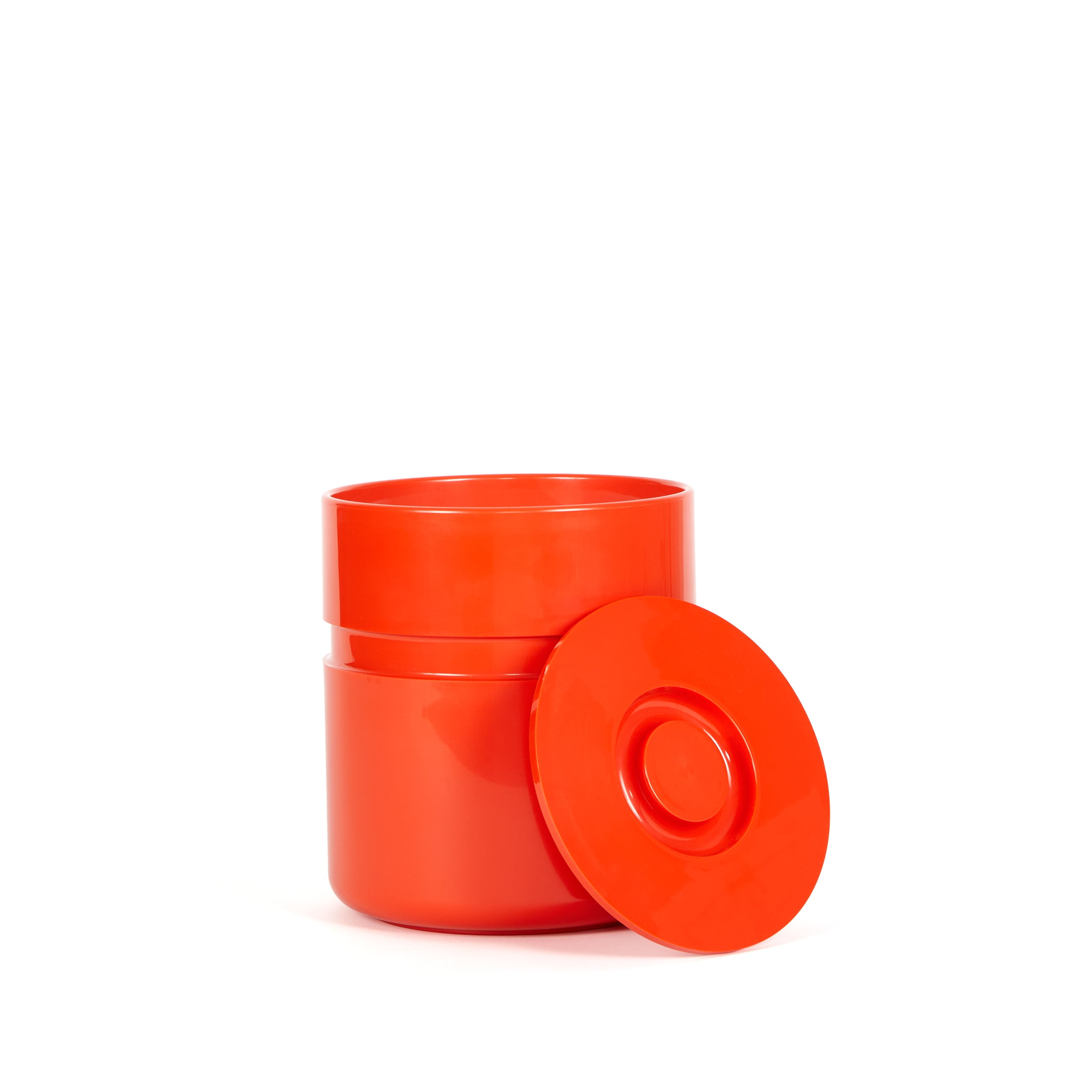 Asti orange ice bucket by Heller, sustainable outdoor accessory crafted at Comosum