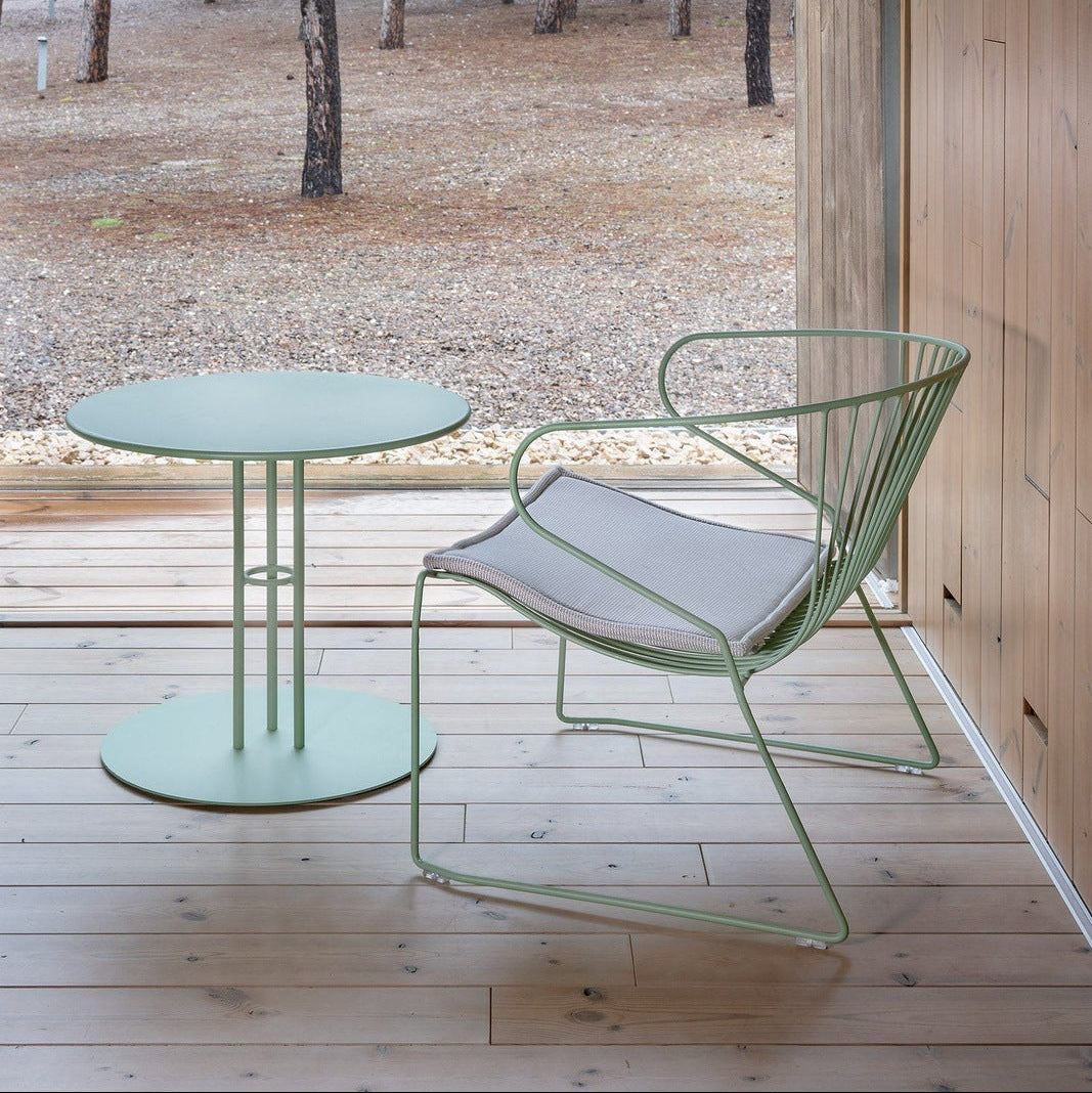 Isimar Bolonia Lounge Chair styled on an outdoor terrace, Spanish design since 1925
