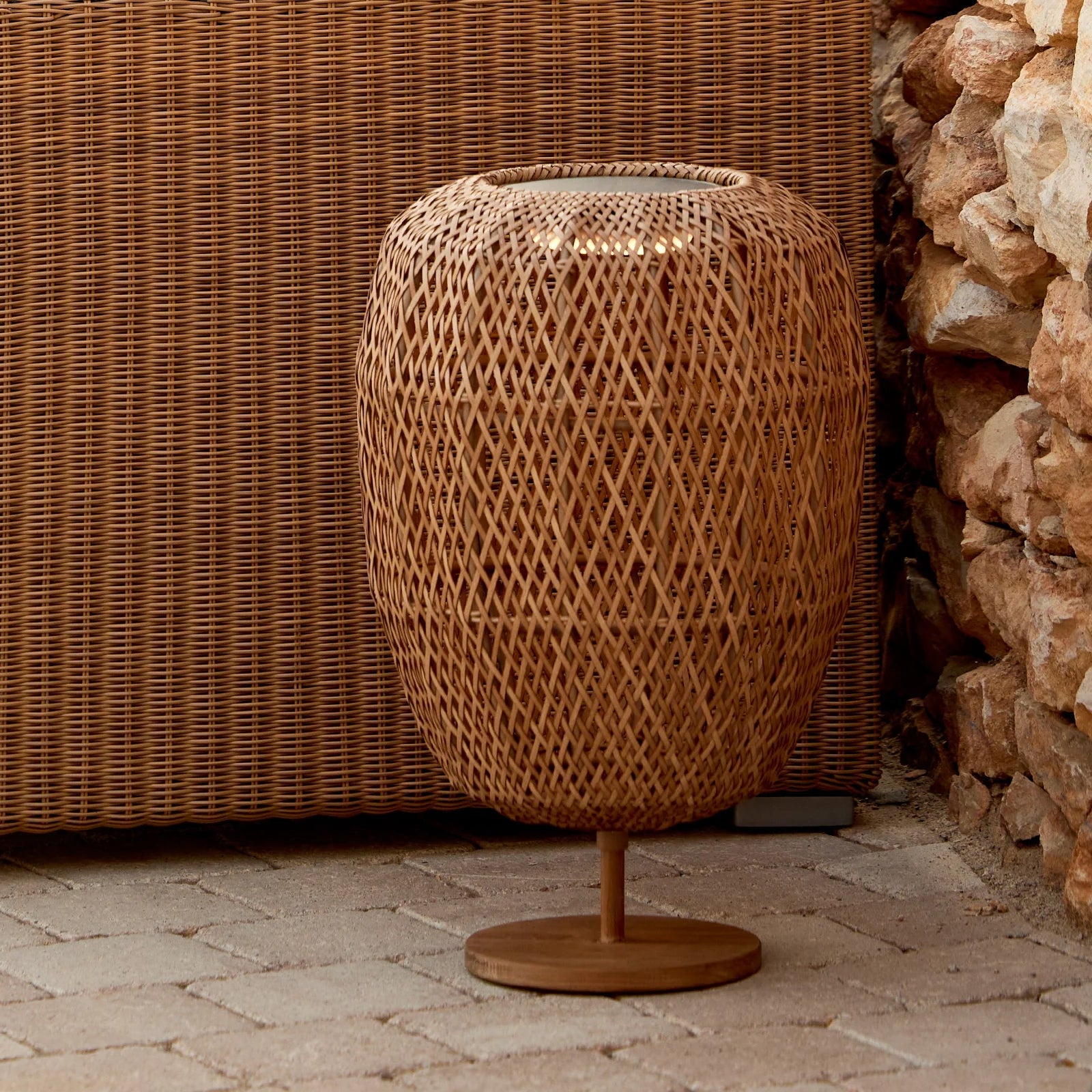 Illusion Glow Table Lamp Medium
