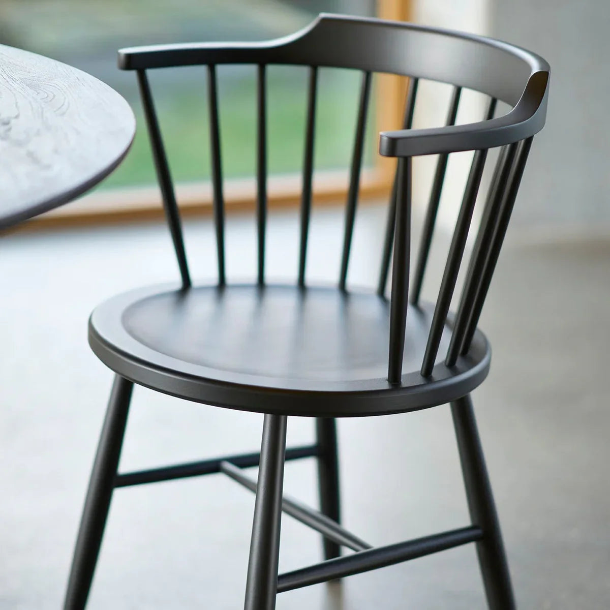 FDB Møbler Chair in solid beech (traffic black), designed by Børge Mogensen