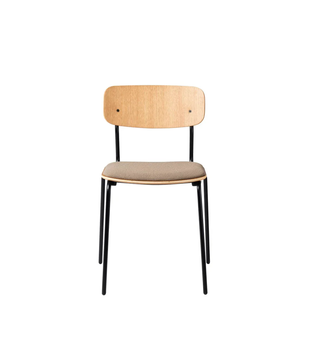 J182 Holmen Stackable Chair