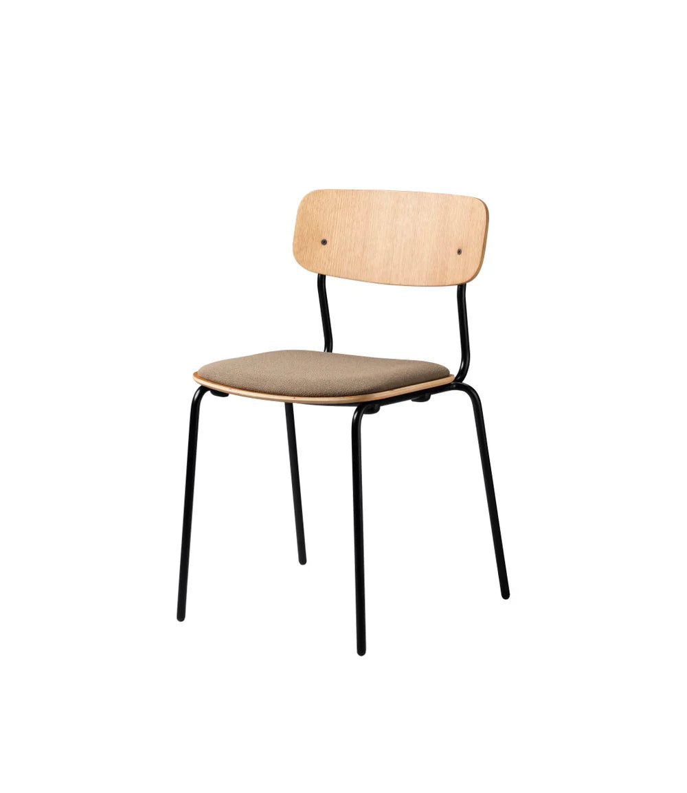 J182 Holmen Stackable Chair