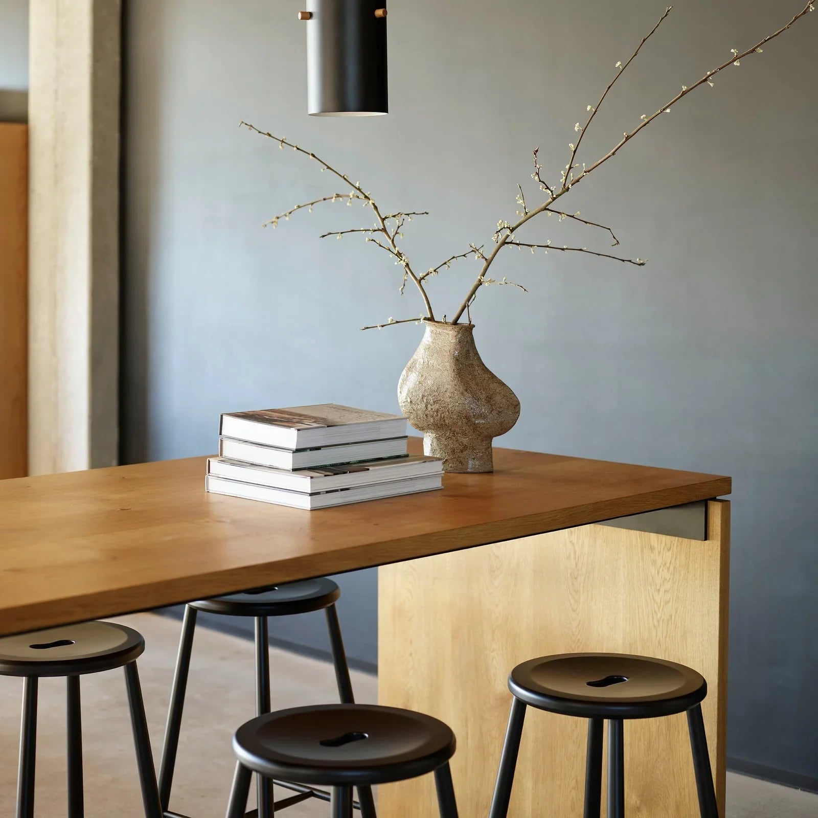 J27B Bar stool - Jet Black